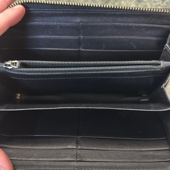Gucci Black Leather Wallet - Picture 4 of 5
